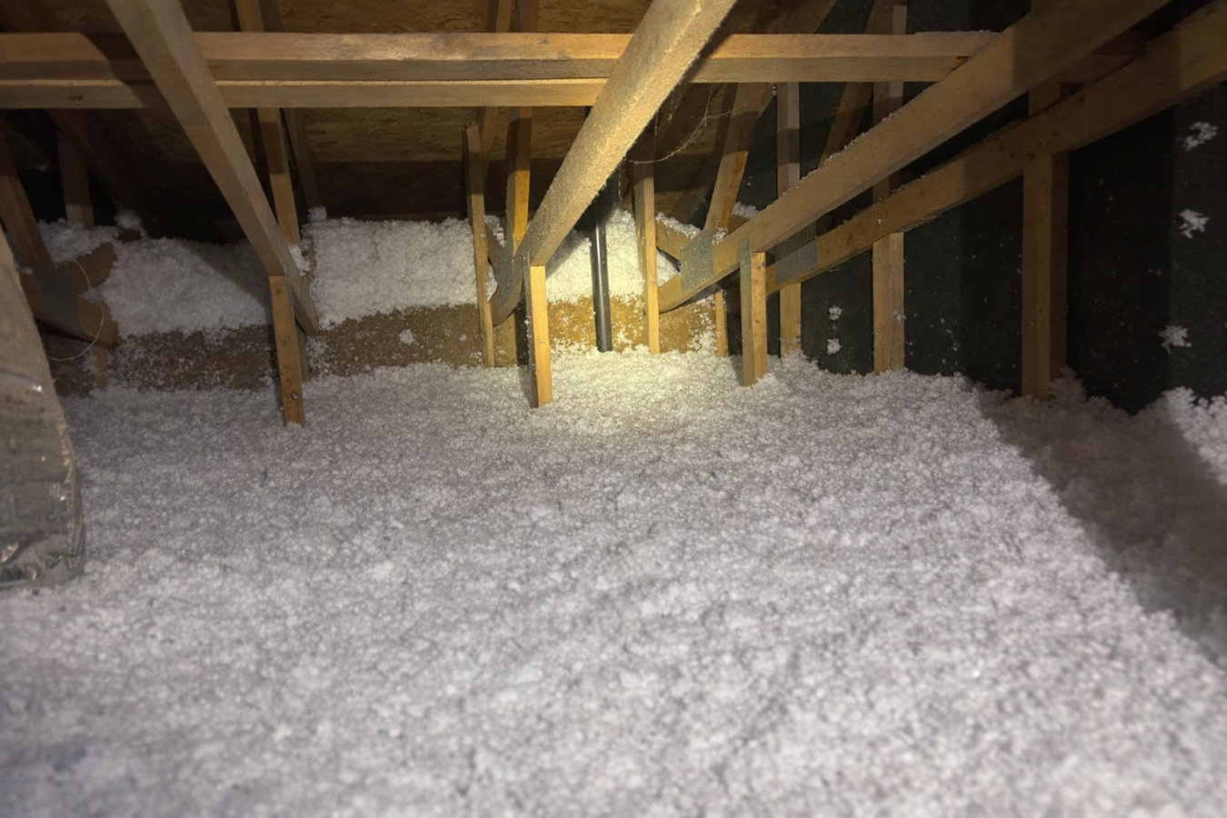 Blown-in insulation